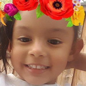 Meet your Posher, Nina